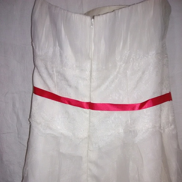 Ivory and New Red Dress - Picture 5 of 5